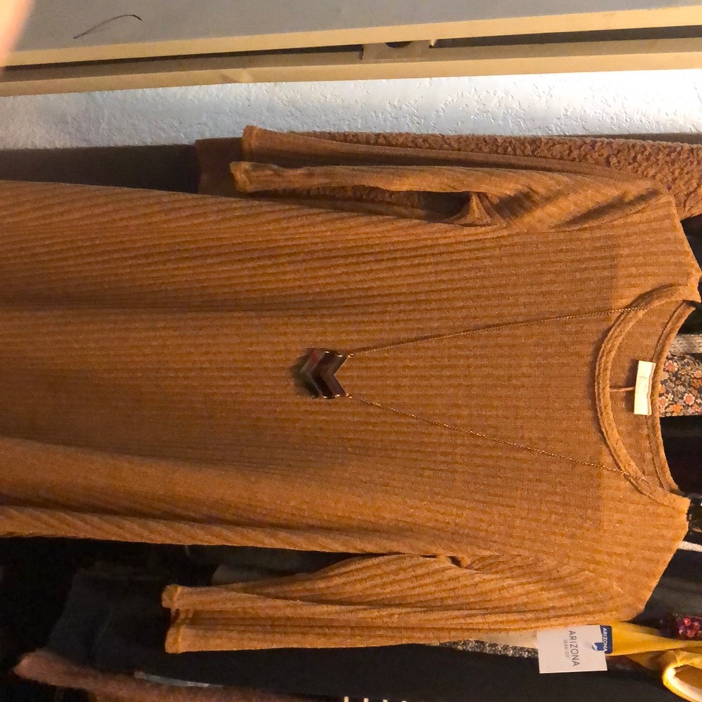 dress/shirt